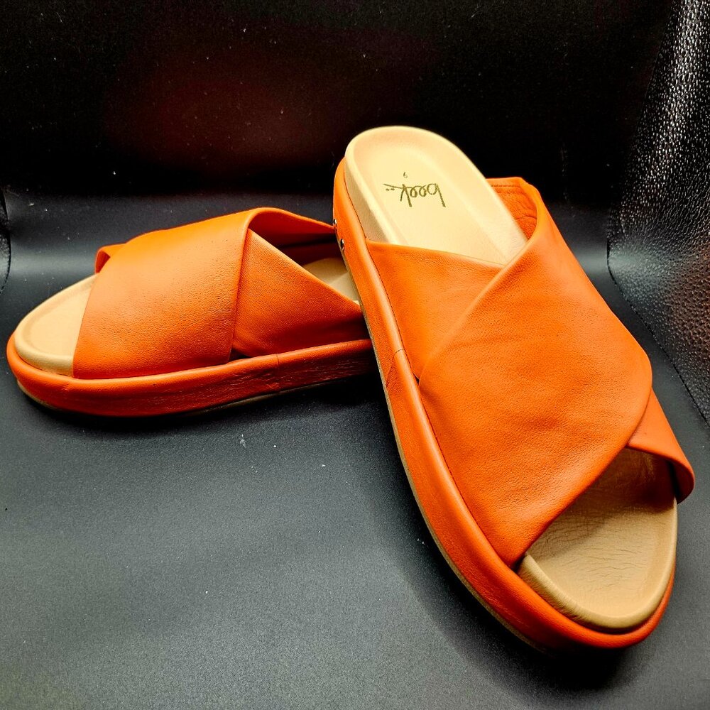 BEEK Kite Leather Slides, Women's Size 9, Tangerine Color, Brand New In Box